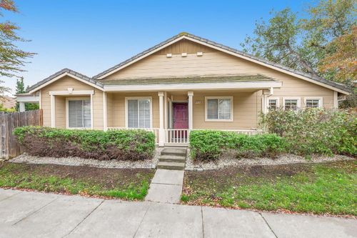 4410 Frontera Dr, Davis, CA, 95618-6714 | Card Image