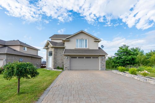 {{alt}} | Card Image