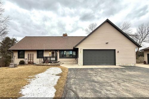 E2972 Granite Quarry Road, WAUPACA, WI, 54981 | Card Image