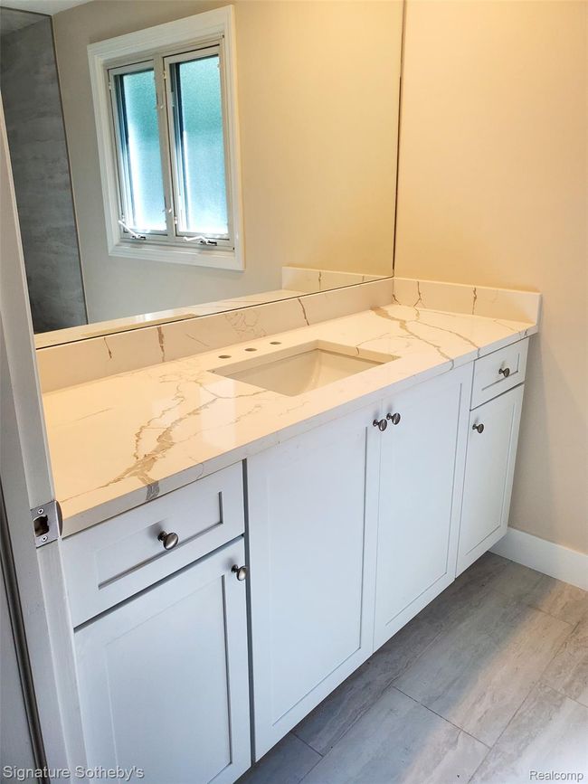 New Counter in main bath | Image 18