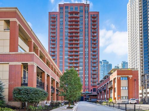 402-330 N Jefferson St, Chicago, IL, 60661-1190 | Card Image