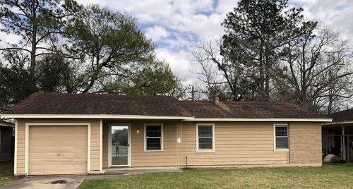 825 Smelker St, Beaumont, TX, 77707-1345 | Card Image