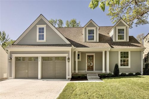 4519 W 70th St, Prairie Village, KS, 66208-2555 | Card Image