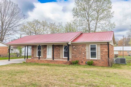 536 Ridgeway Dr, Bolivar, TN, 38008 | Card Image