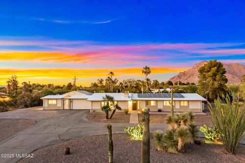 1122 W San Martin Dr, Tucson, AZ, 85704-3145 | Card Image