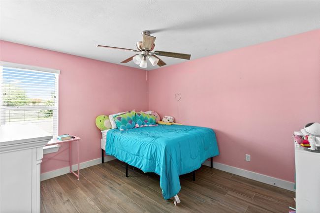 311 E Galveston St, House other with 3 bedrooms, 2 bathrooms and null parking in Giddings TX | Image 28