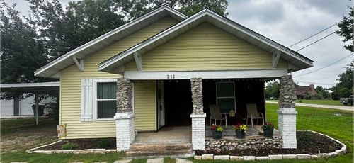 211 S Wickham St, Alvord, TX, 76225-5967 | Card Image