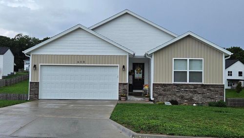 608 N Cheyenne Valley Rd, Nixa, MO, 65714-4228 | Card Image