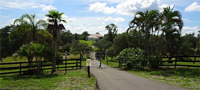 511 Bear Road, House other with 3 bedrooms, 2 bathrooms and null parking in Lake Placid FL | Image 2