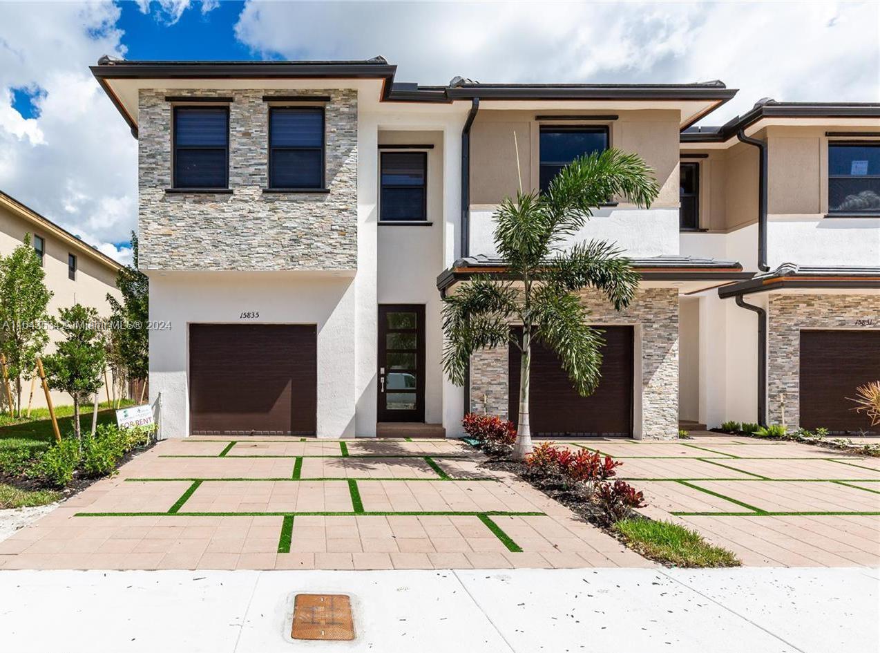 91st Ct, Hialeah, FL 33018
