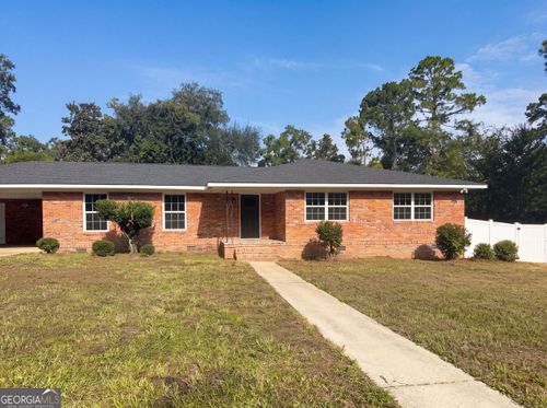 1625 Windsor Dr, Waycross, GA, 31501-4175 | Card Image