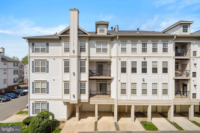 UNIT-304 - 11501 Cardoness Ln, Condo with 3 bedrooms, 2 bathrooms and null parking in FAIRFAX VA | Image 34