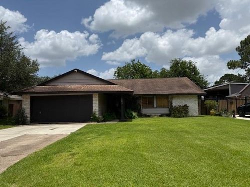 16811 Hibiscus Ln, Friendswood, TX, 77546-4206 | Card Image