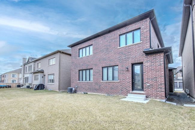 1243 Queens Plate Rd, House other with 5 bedrooms, 5 bathrooms and 2 parking in Oakville ON | Image 39