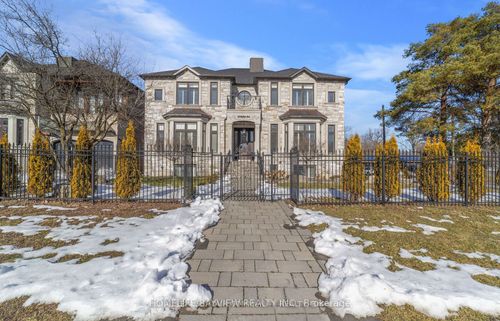 18 Parker Ave, Richmond Hill, ON, L4E2W5 | Card Image