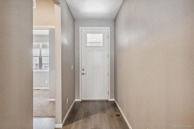 1572 Illingworth Dr, House other with 3 bedrooms, 2 bathrooms and 3 parking in Windsor CO | Image 4