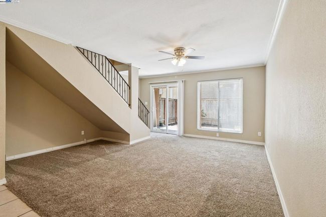 Living Room | Image 6