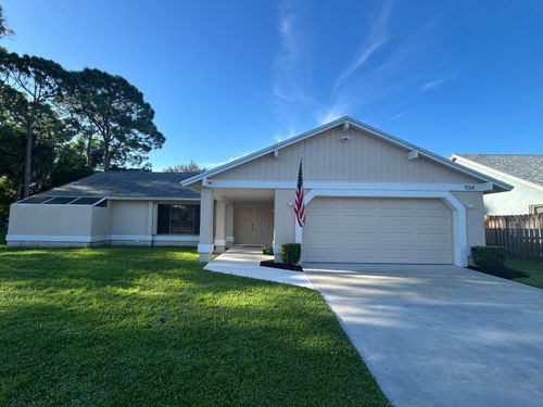 934 Se Atlantus Ave, Port St Lucie, FL, 34983-3906 | Card Image