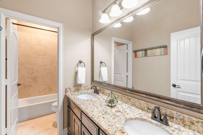617 Zmolek Rd, House other with 3 bedrooms, 3 bathrooms and null parking in Ennis TX | Image 22