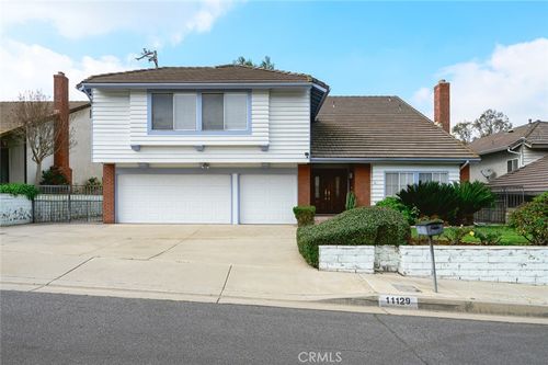11129 Canyon Meadows Dr, Whittier, CA, 90601-1777 | Card Image
