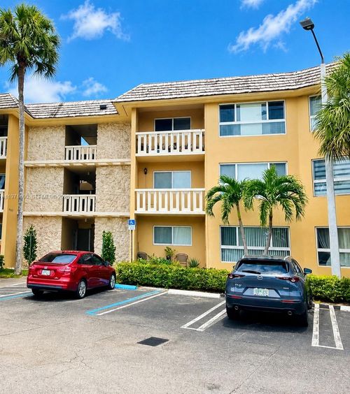 apt-e210-7430 Miami Lakes Dr, Miami Lakes, FL, 33014-6842 | Card Image