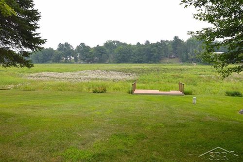 2165 Hillside Dr, Beaverton, MI, 48612-9433 | Card Image