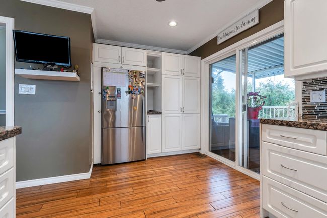 22756 Reid Avenue, House other with 5 bedrooms, 2 bathrooms and 6 parking in Maple Ridge BC | Image 12
