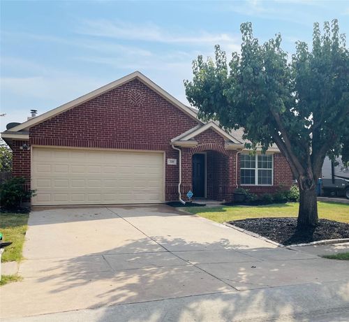220 Benton Dr, Roanoke, TX, 76262-5081 | Card Image
