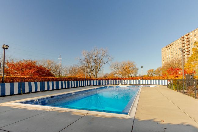 APT-1402 - 7141 N Kedzie Ave, Condo with 3 bedrooms, 2 bathrooms and 2 parking in CHICAGO IL | Image 27