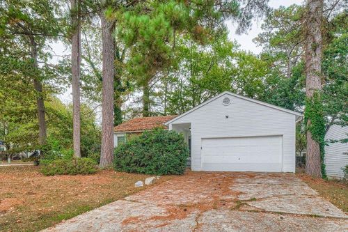 2034 Corners Cir, Lithonia, GA, 30058-7989 | Card Image