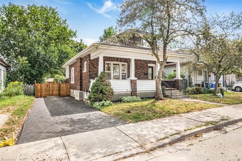 203 Brock St, Brantford, ON, N3S5W8 | Card Image