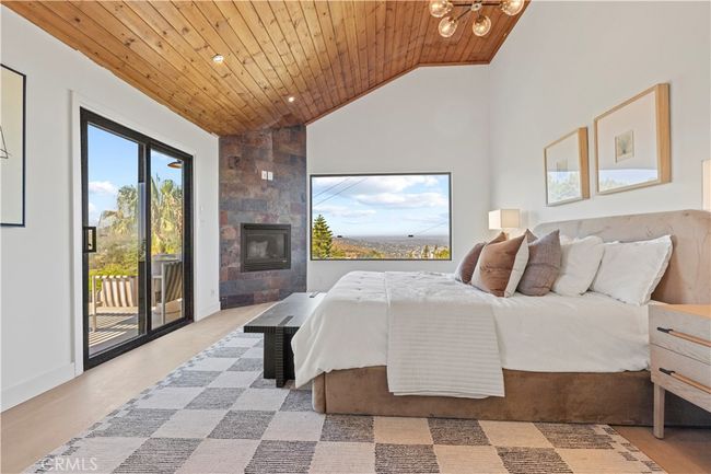 8280 Grand View Dr, House other with 3 bedrooms, 4 bathrooms and 2 parking in LOS ANGELES CA | Image 32