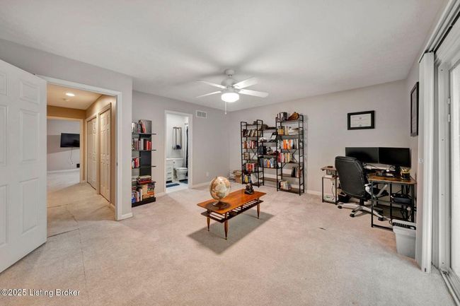 5503 Forest Lake Dr, Condo with 2 bedrooms, 3 bathrooms and null parking in Prospect KY | Image 30