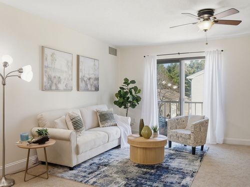 apt-11-8 Village Way, Natick, MA, 01760-3914 | Card Image