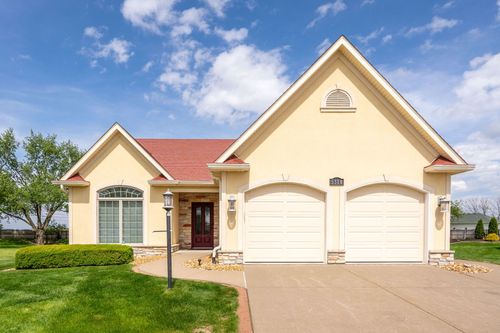 5310 Baraboo Ct, Davenport, IA, 52804-4872 | Card Image