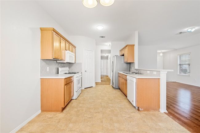 2209 Pearson Way, House other with 3 bedrooms, 2 bathrooms and 3 parking in Round Rock TX | Image 5