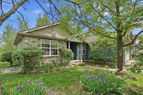 5 Browning Ln, Valparaiso, IN, 46383-7414 | Card Image