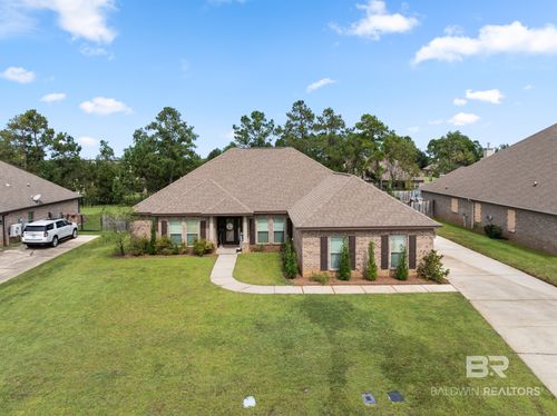 658 Gyaws Ave, Gulf Shores, AL, 36542-5823 | Card Image