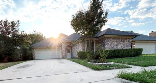 1537 High Crest Ct, Irving, TX, 75061-8032 | Card Image