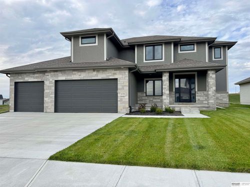21722 Parkview Dr, Gretna, NE, 68028-5170 | Card Image