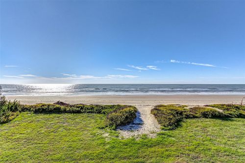 000 Hwy 87, Gilchrist, TX, 77617 | Card Image