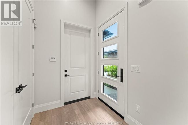 506 Lily Mac Blvd, Townhouse with 2 bedrooms, 2 bathrooms and null parking in Windsor ON | Image 5
