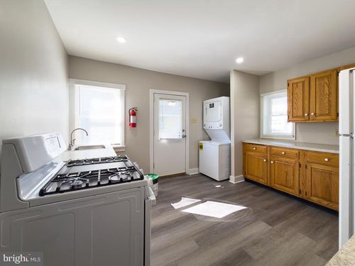 127 N Prince St, MILLERSVILLE, PA, 17551-1704 | Card Image