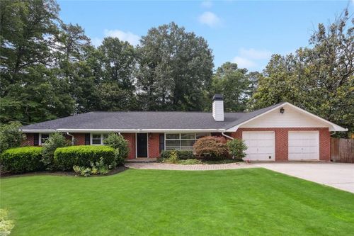 3871 Hillcrest Dr Se, Smyrna, GA, 30080-5915 | Card Image