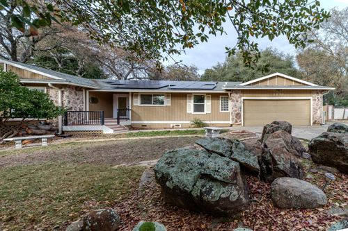 3277 Country Club Dr, Cameron Park, CA, 95682-8603 | Card Image