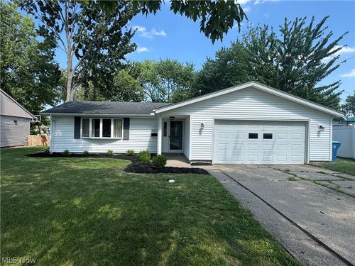 4173 Cambridge Ave, Lorain, OH, 44053-2331 | Card Image