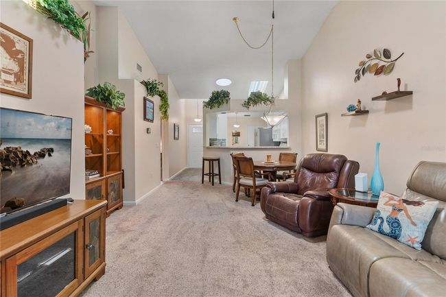 5512 Rosewall Cir, House other with 2 bedrooms, 2 bathrooms and null parking in LEESBURG FL | Image 16