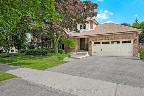 17 Craigleith Cres, Richmond Hill, ON, L4E2S3 | Card Image