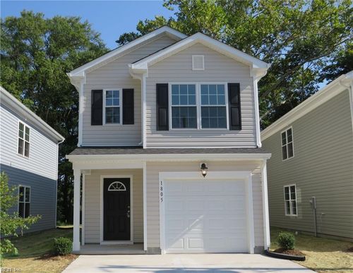 905 Railroad Ave, Chesapeake, VA, 23324-2763 | Card Image