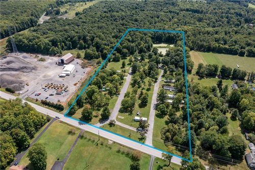 326 Vernon Rd, Greenville, PA, 16125-8613 | Card Image